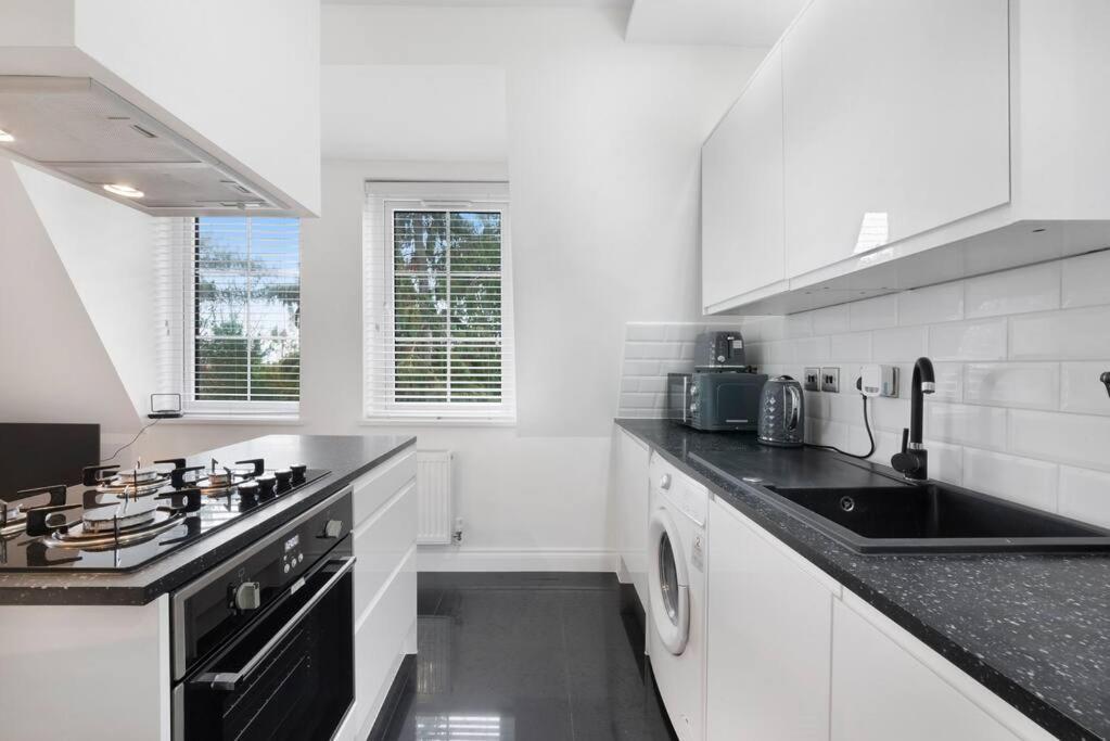 Roomy One Bed Loft Apartment Bishop's Stortford Zewnętrze zdjęcie